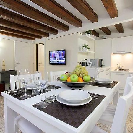 Alberto Apartment In Венеция Экстерьер фото
